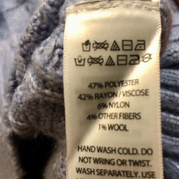 NWT Christian Siriano mock neck sweater size small - Picture 5 of 6